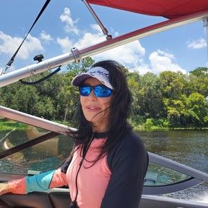 Meet your Posher, Maura